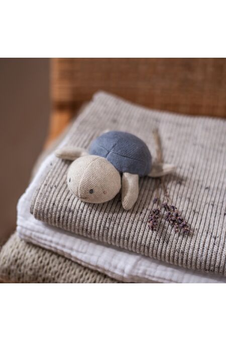 Ava & Yves - Babyrassel Schildkröte - jeansblau