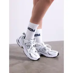 Famvibes - MOM COLLEGE Socken - weiss/navy