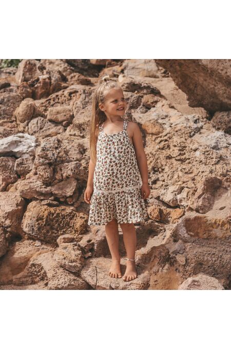 Salted Stories – Pommegranate | Dress – White Swan