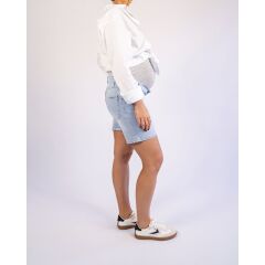 Love 2 Wait Jeans Shorts Long Light Wash